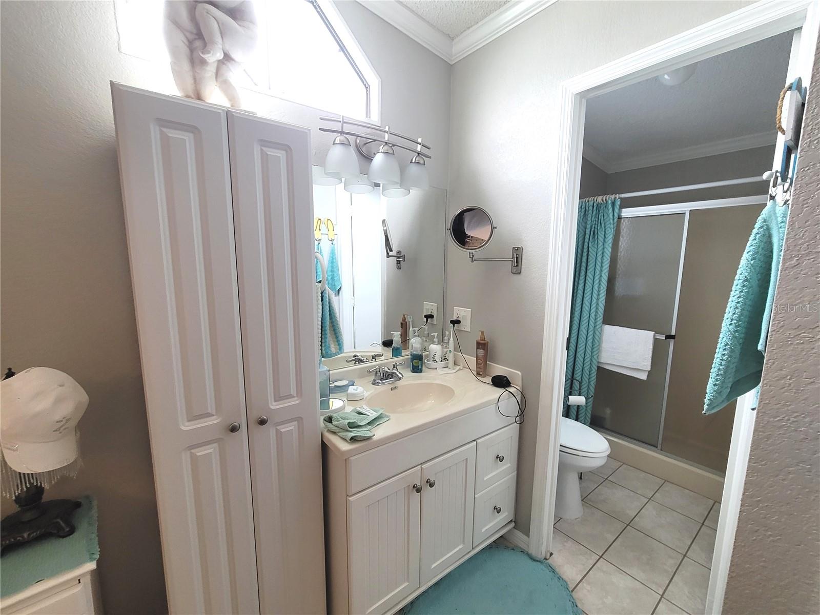 SWEETWATER GOLF & TENNIS CLUB FIRST ADD - Residential