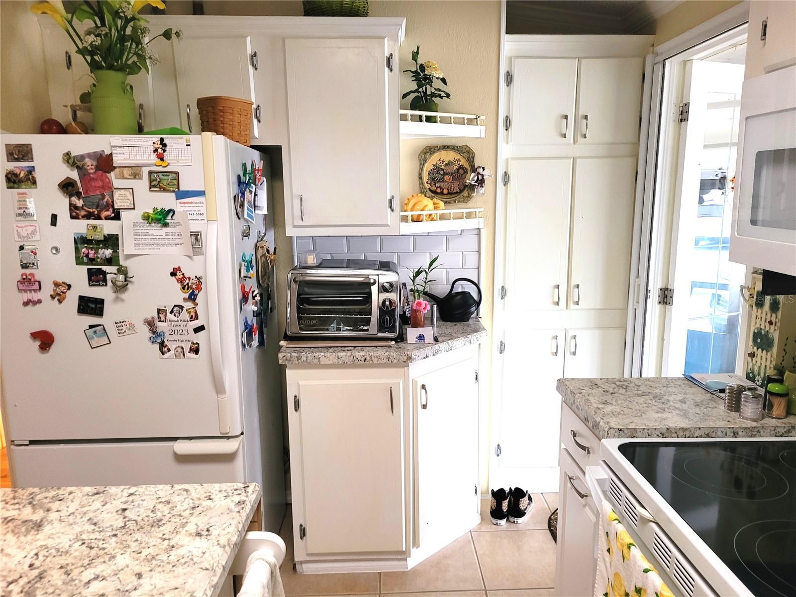 SWEETWATER GOLF & TENNIS CLUB FIRST ADD - Residential