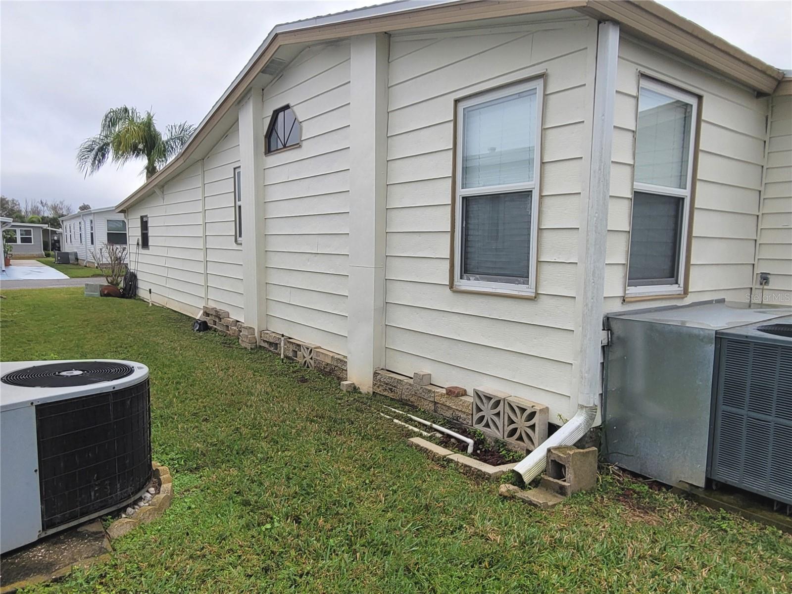 SWEETWATER GOLF & TENNIS CLUB FIRST ADD - Residential