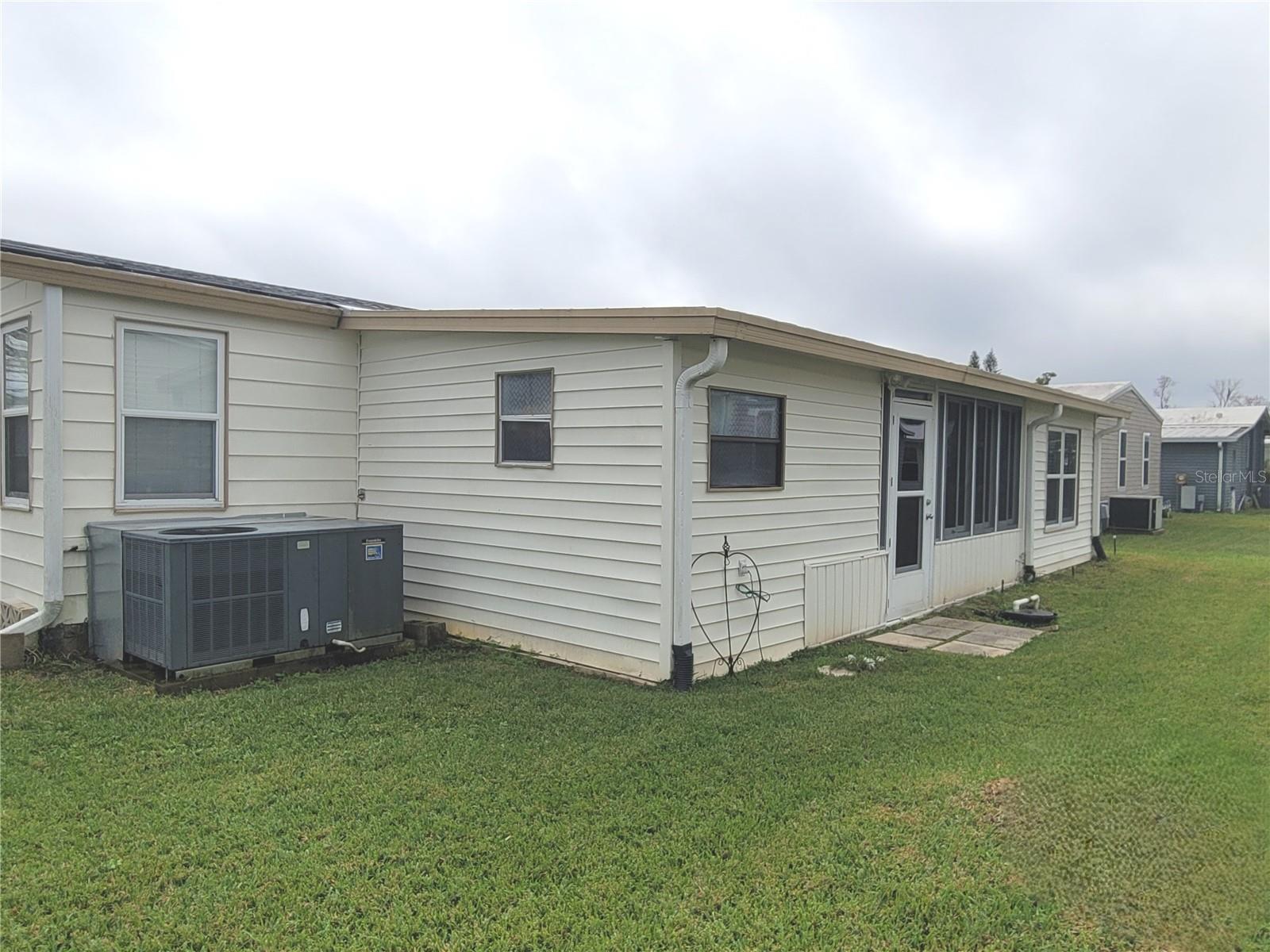 SWEETWATER GOLF & TENNIS CLUB FIRST ADD - Residential