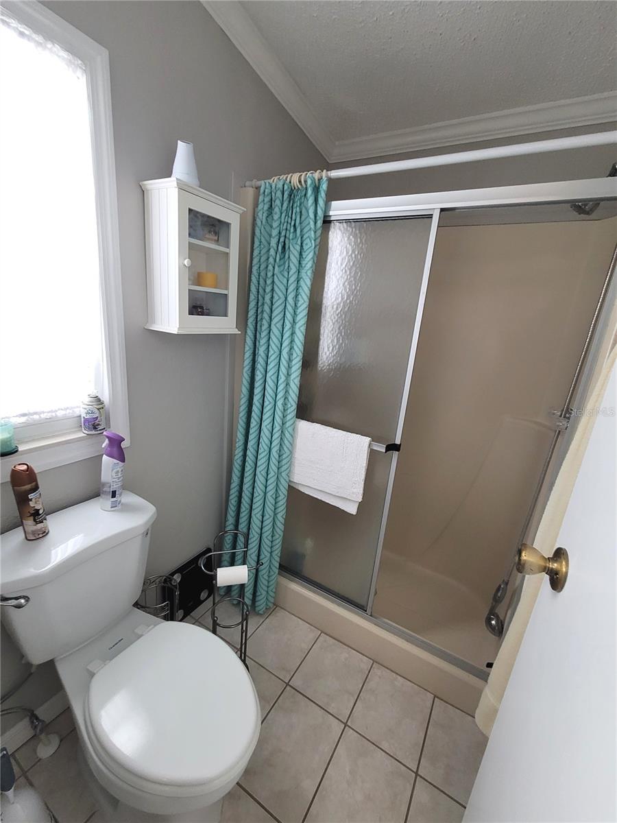 SWEETWATER GOLF & TENNIS CLUB FIRST ADD - Residential