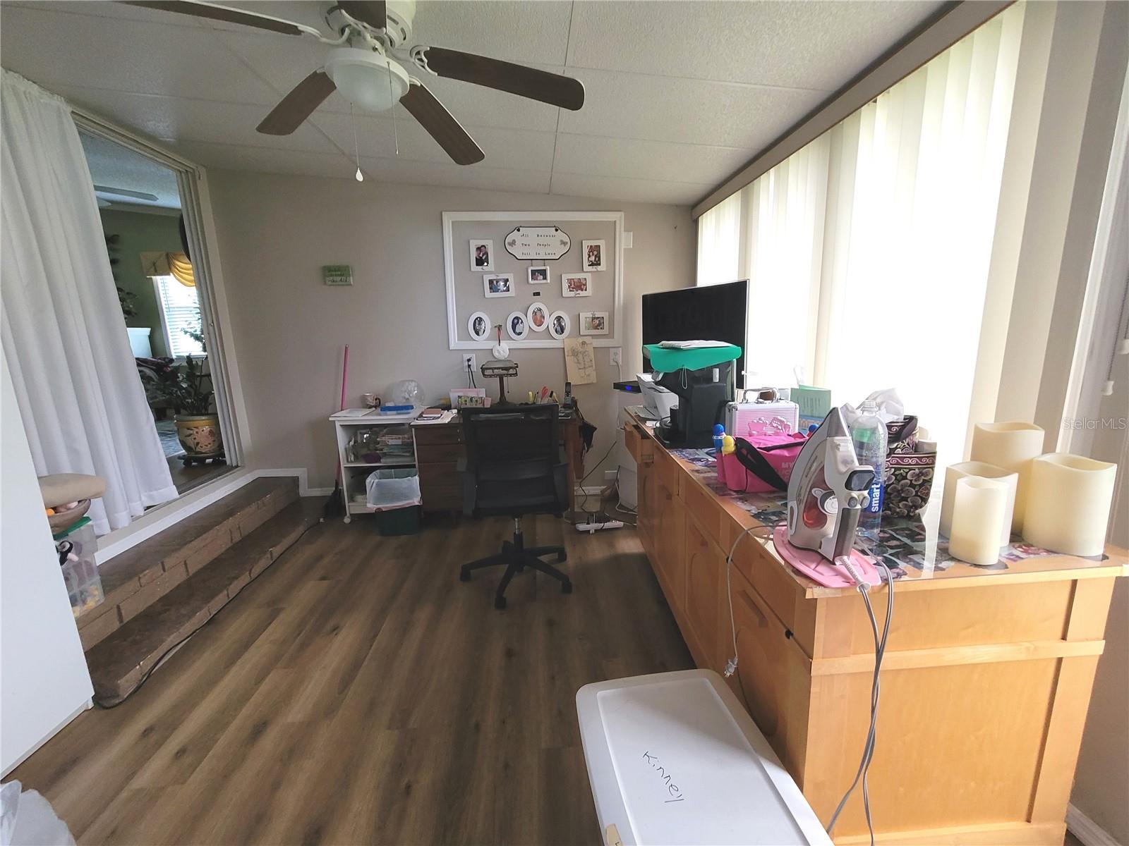 SWEETWATER GOLF & TENNIS CLUB FIRST ADD - Residential