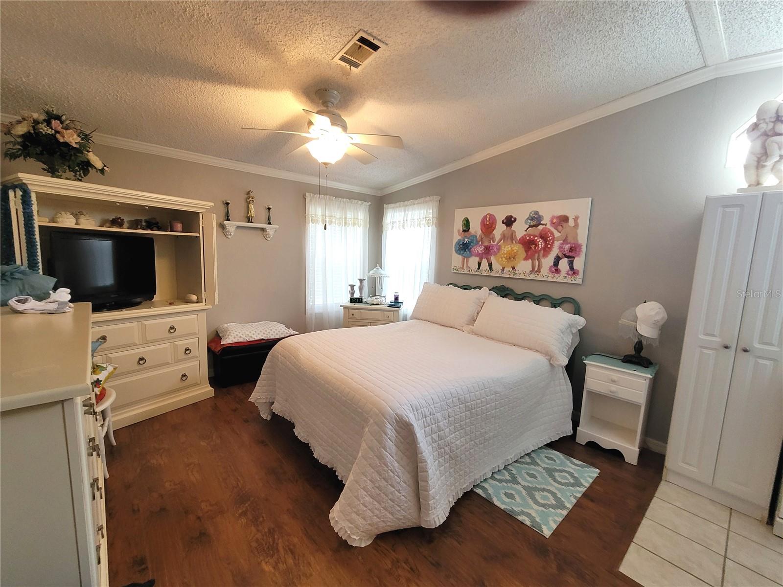 SWEETWATER GOLF & TENNIS CLUB FIRST ADD - Residential