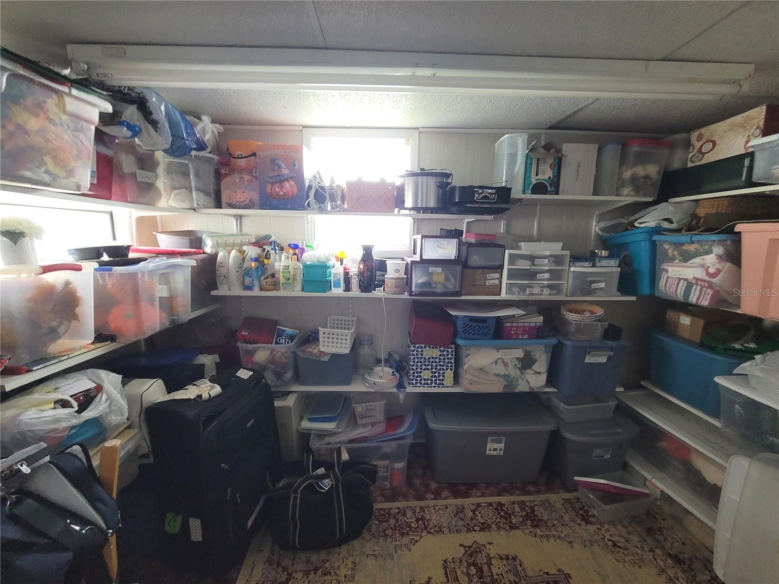 SWEETWATER GOLF & TENNIS CLUB FIRST ADD - Residential