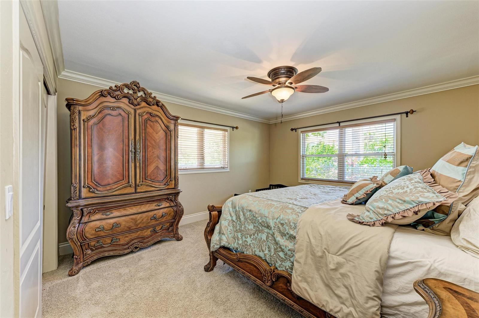 KEY ROYALE 10TH ADD - Residential