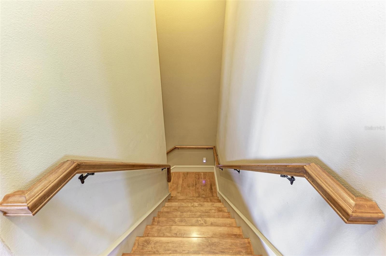 KEY ROYALE 10TH ADD - Residential