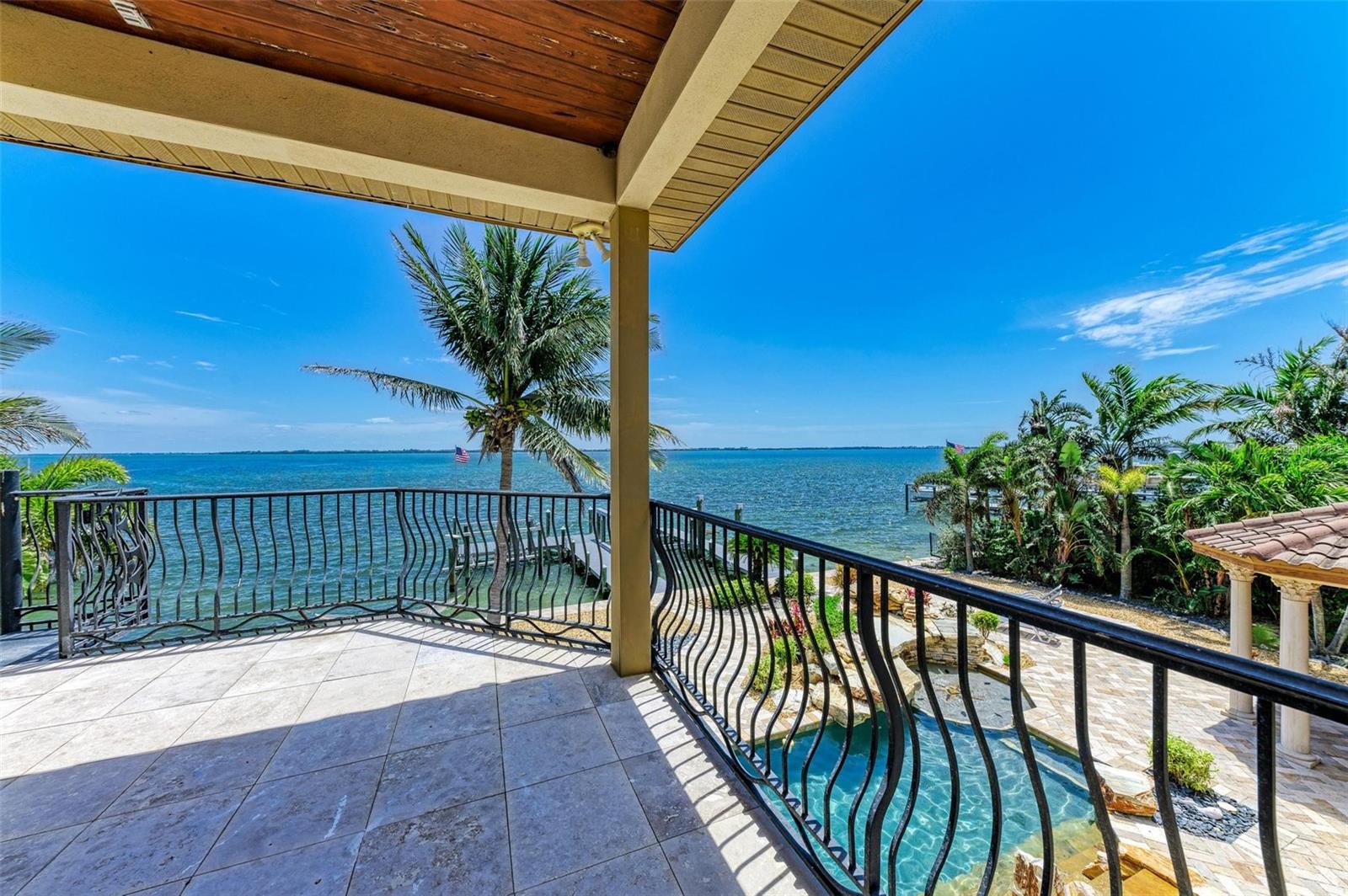 KEY ROYALE 10TH ADD - Residential