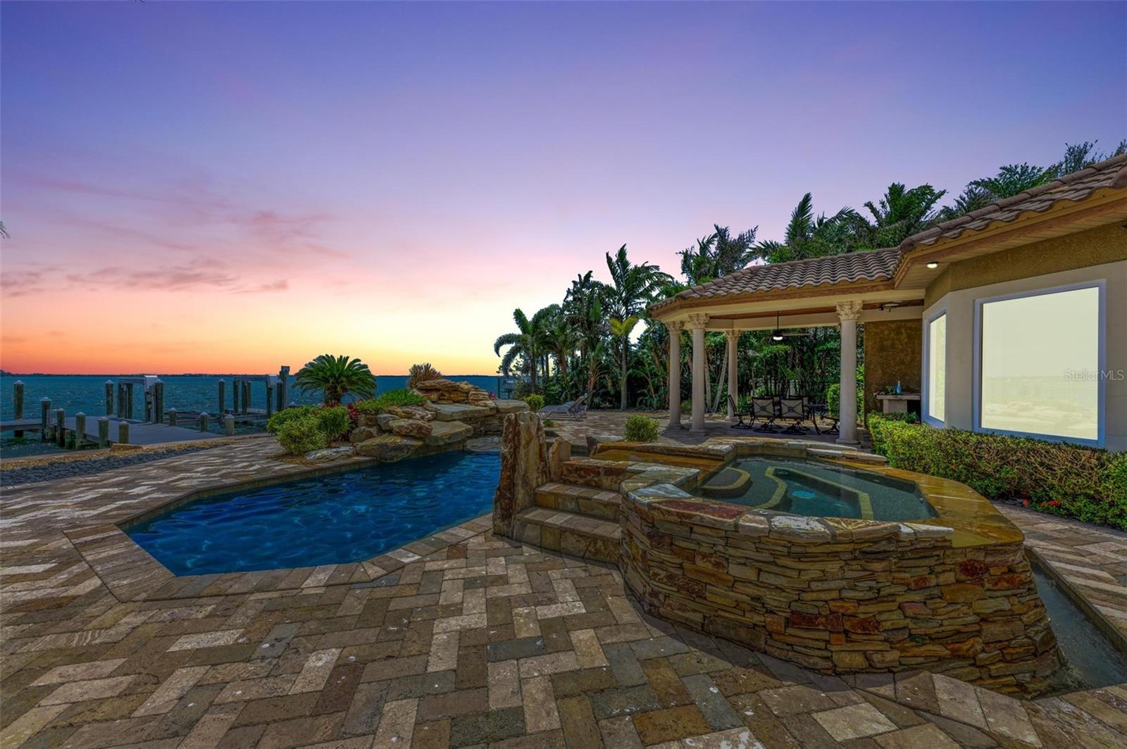 KEY ROYALE 10TH ADD - Residential