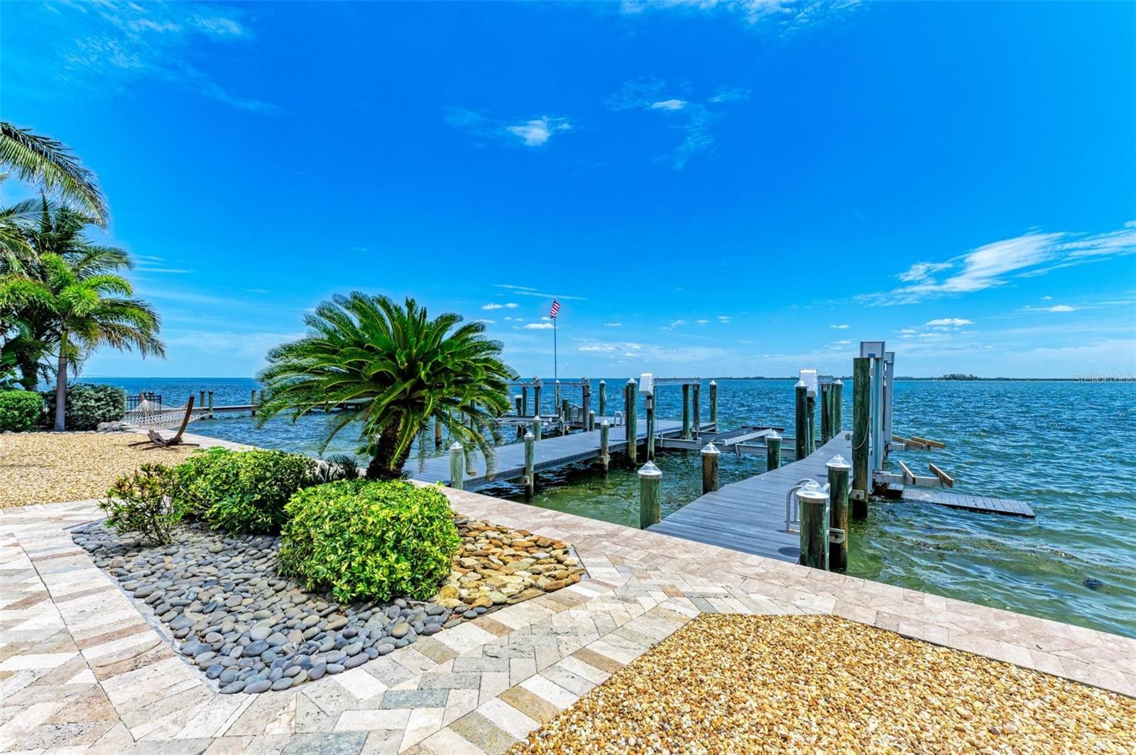 KEY ROYALE 10TH ADD - Residential