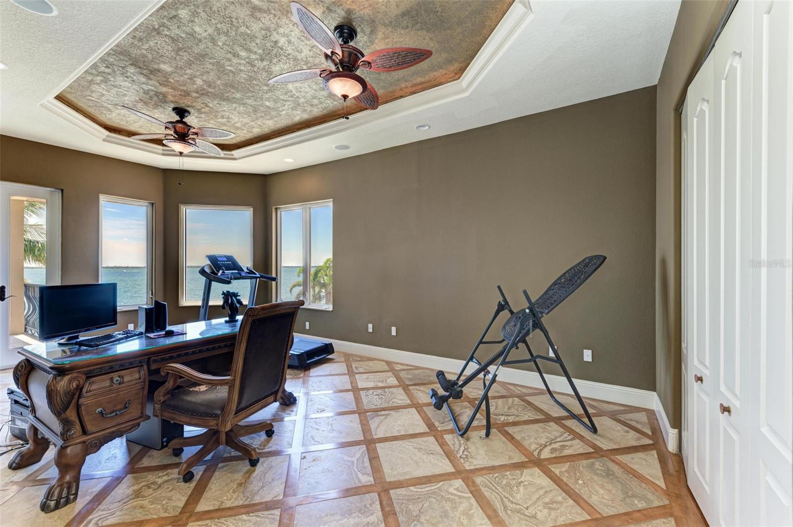 KEY ROYALE 10TH ADD - Residential