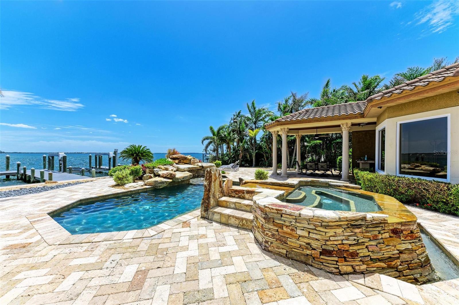 KEY ROYALE 10TH ADD - Residential