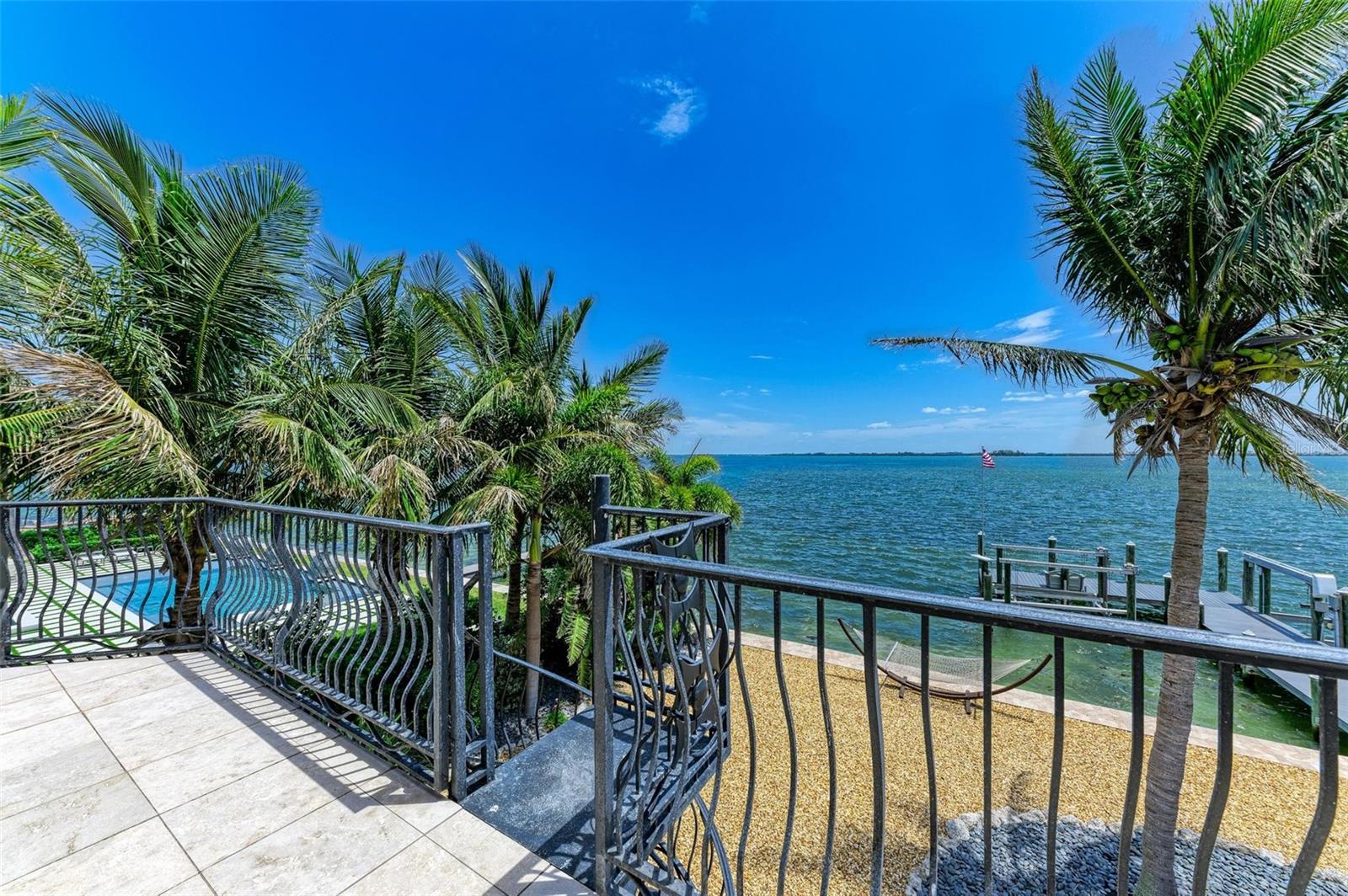 KEY ROYALE 10TH ADD - Residential