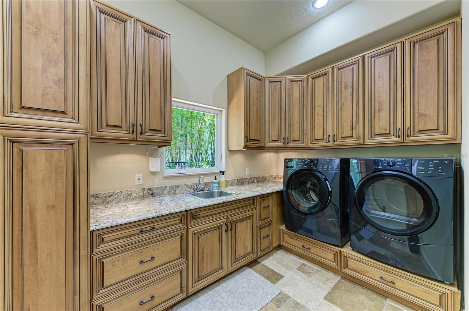 KEY ROYALE 10TH ADD - Residential