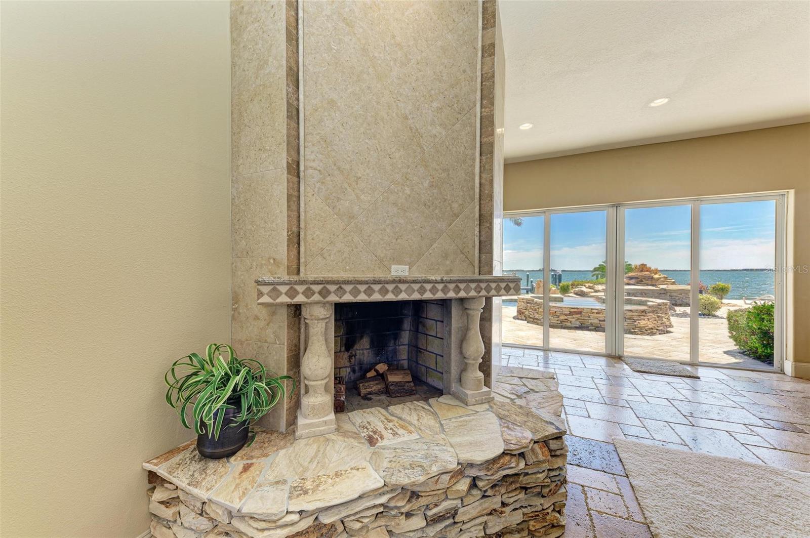 KEY ROYALE 10TH ADD - Residential