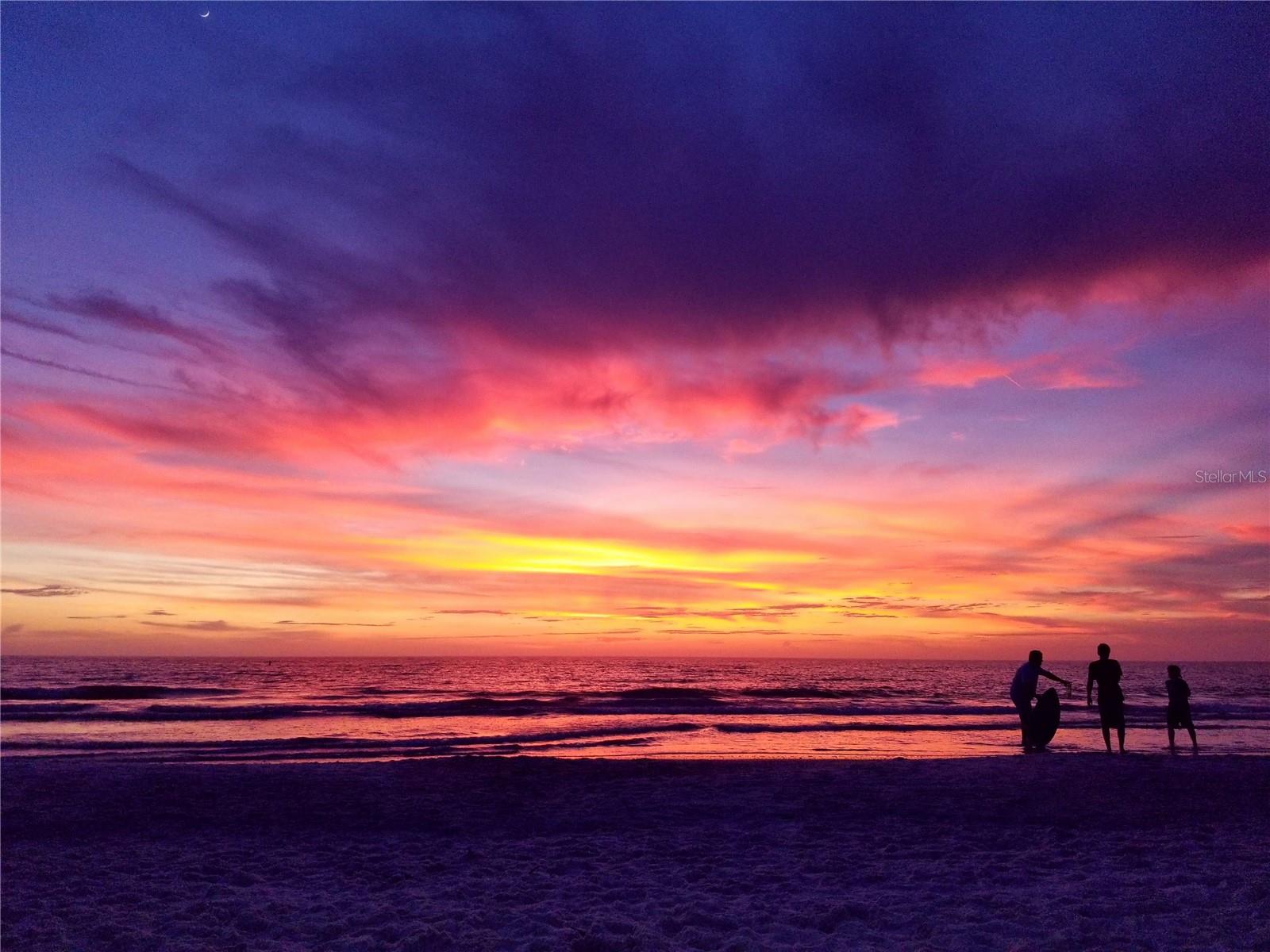 CASA DEL SOL SEC VI - Residential