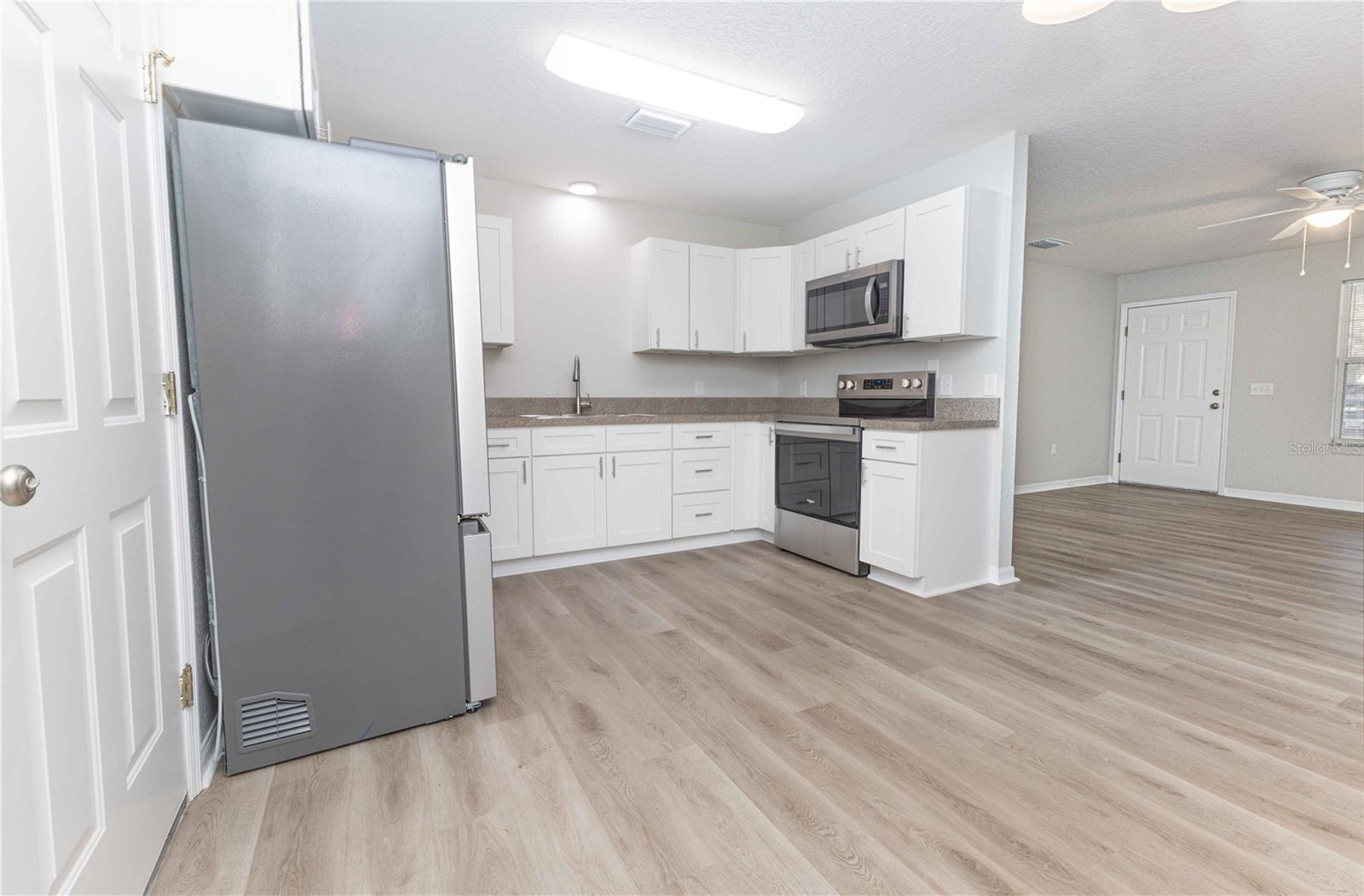 CARLTON VILLAGE PARK - Residential