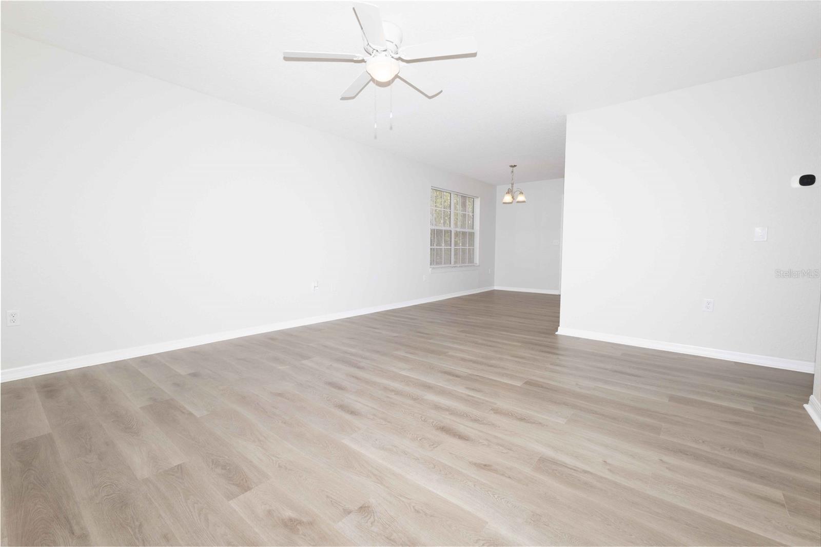 CARLTON VILLAGE PARK - Residential