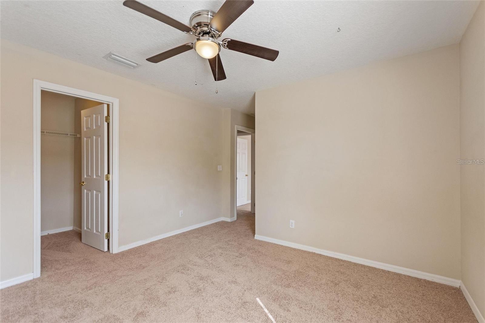 LEGACY PARK PH 02 - Residential Lease