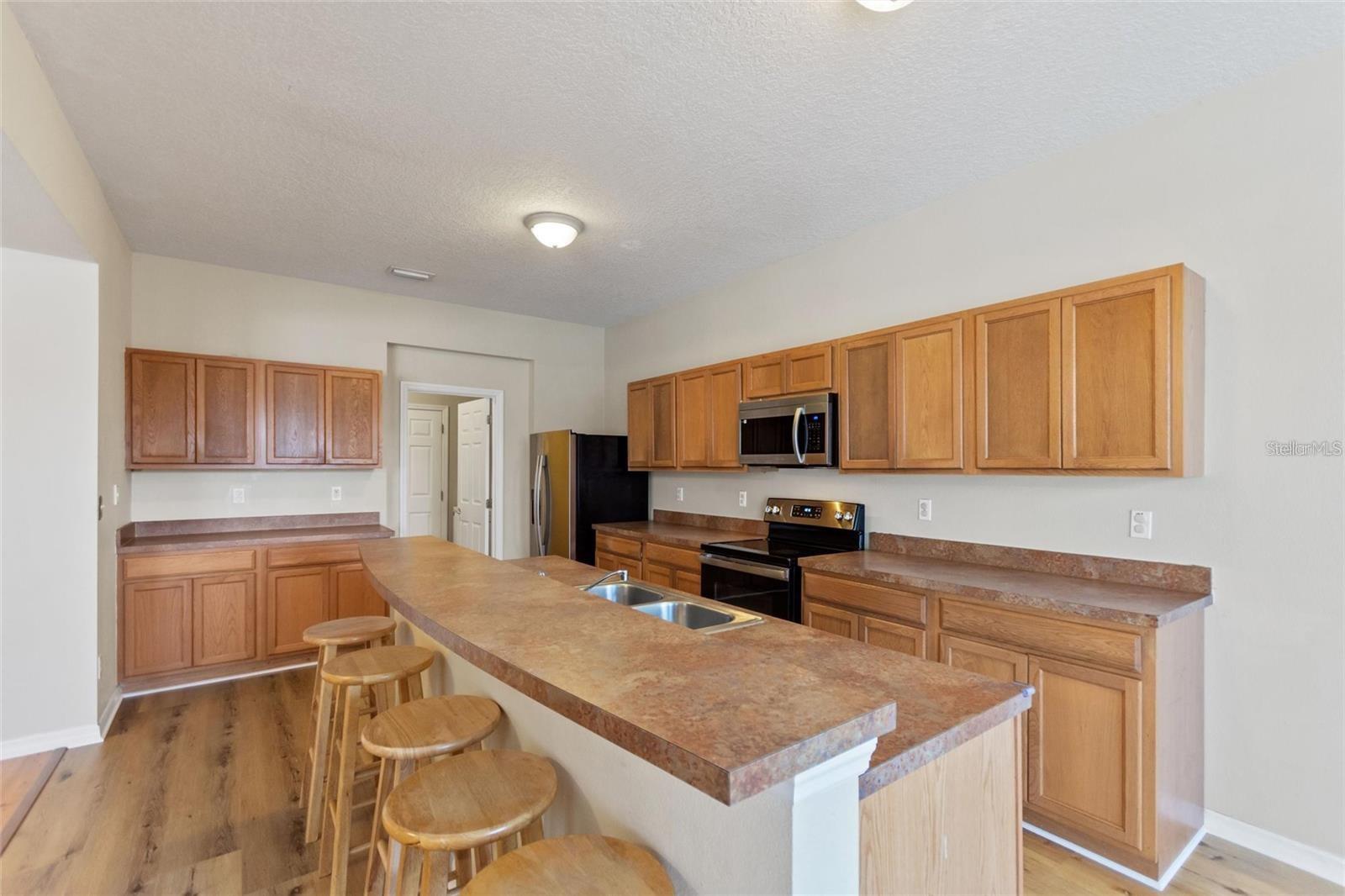 LEGACY PARK PH 02 - Residential Lease