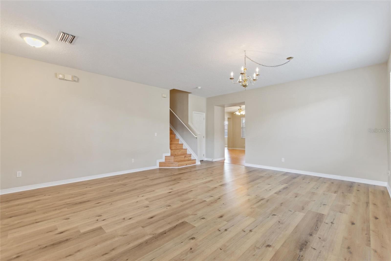 LEGACY PARK PH 02 - Residential Lease