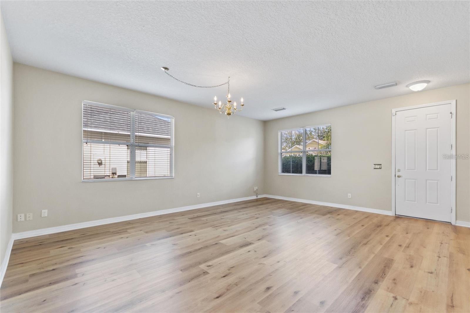 LEGACY PARK PH 02 - Residential Lease