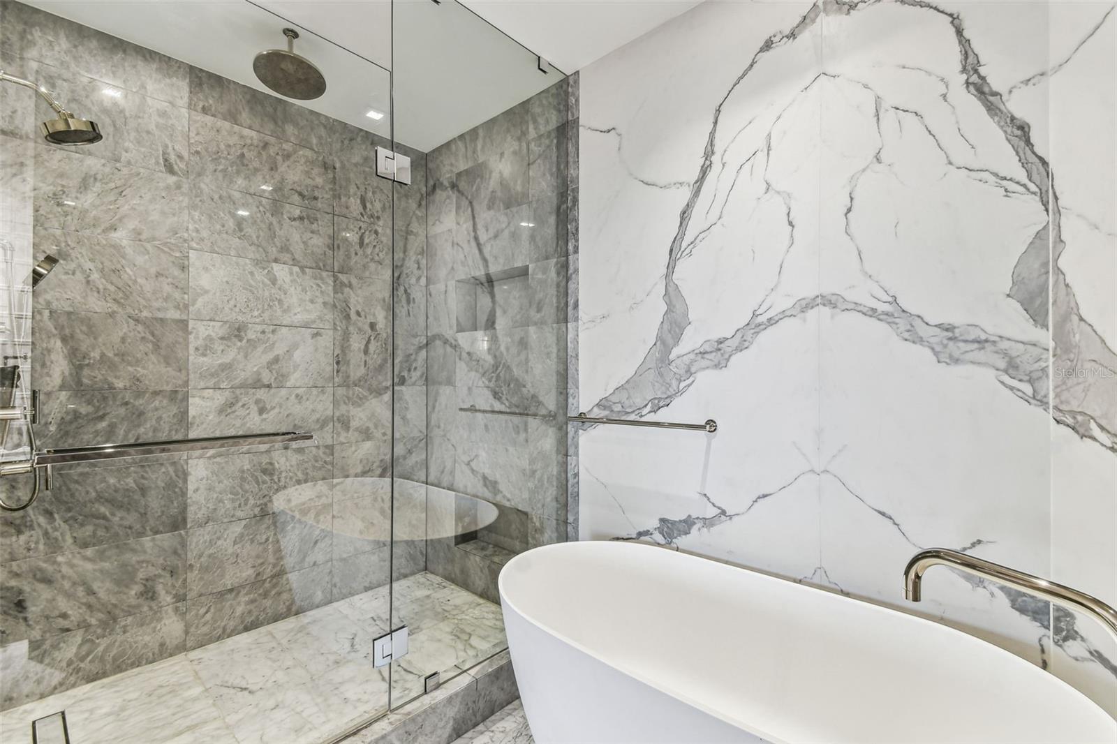 RITZ CARLTON RESIDENCES - Residential Lease