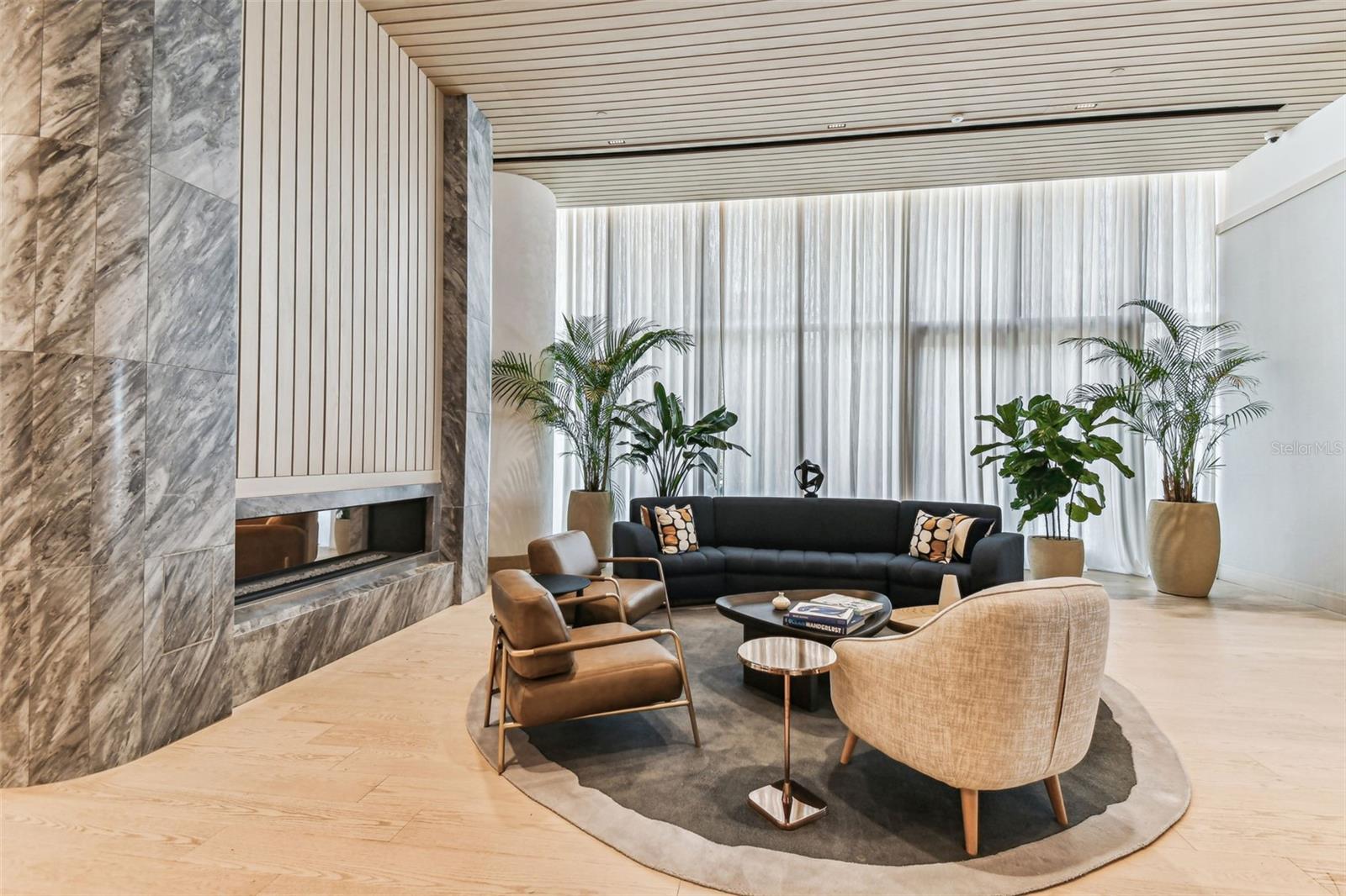 RITZ CARLTON RESIDENCES - Residential Lease