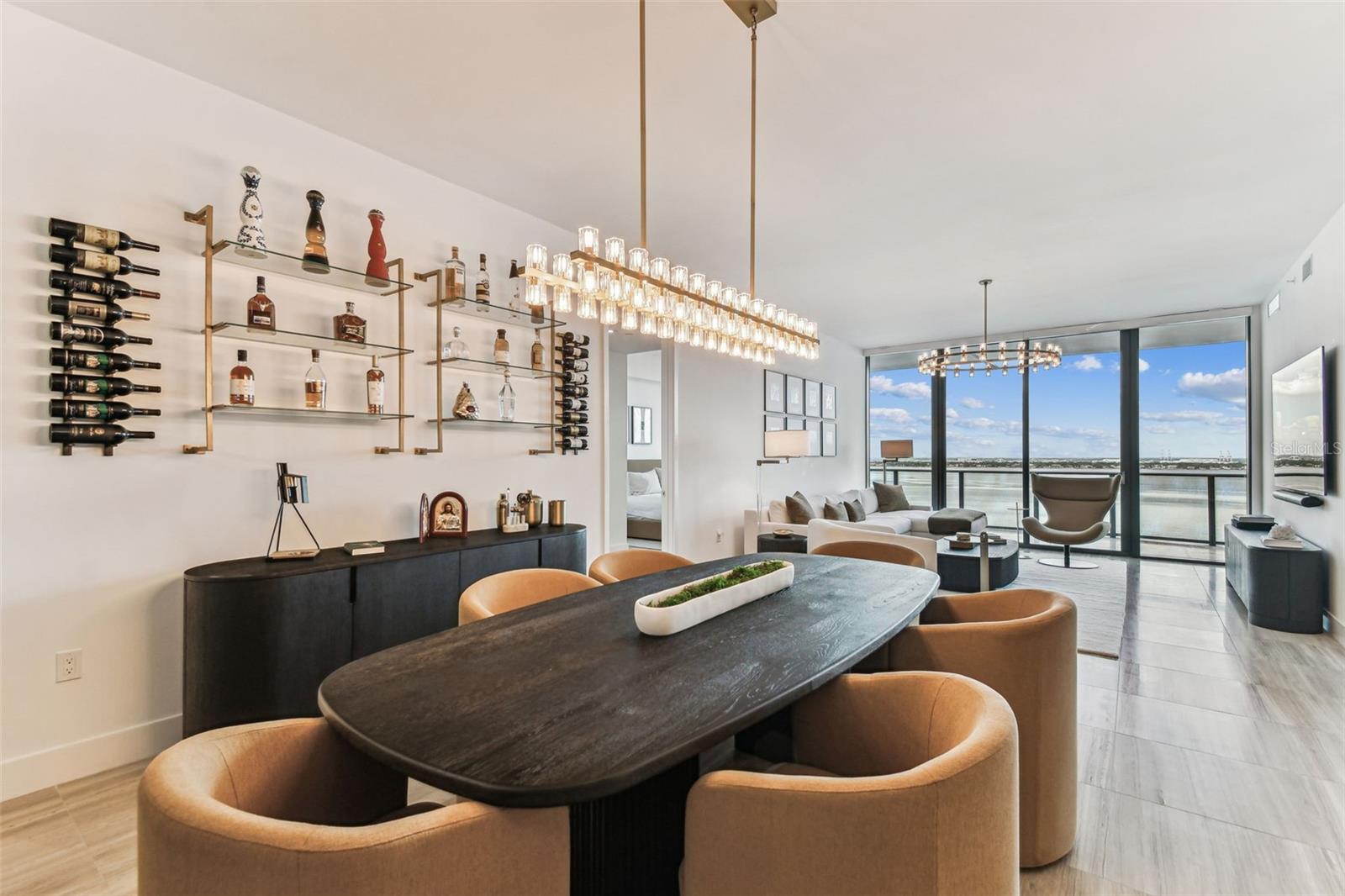 RITZ CARLTON RESIDENCES - Residential Lease