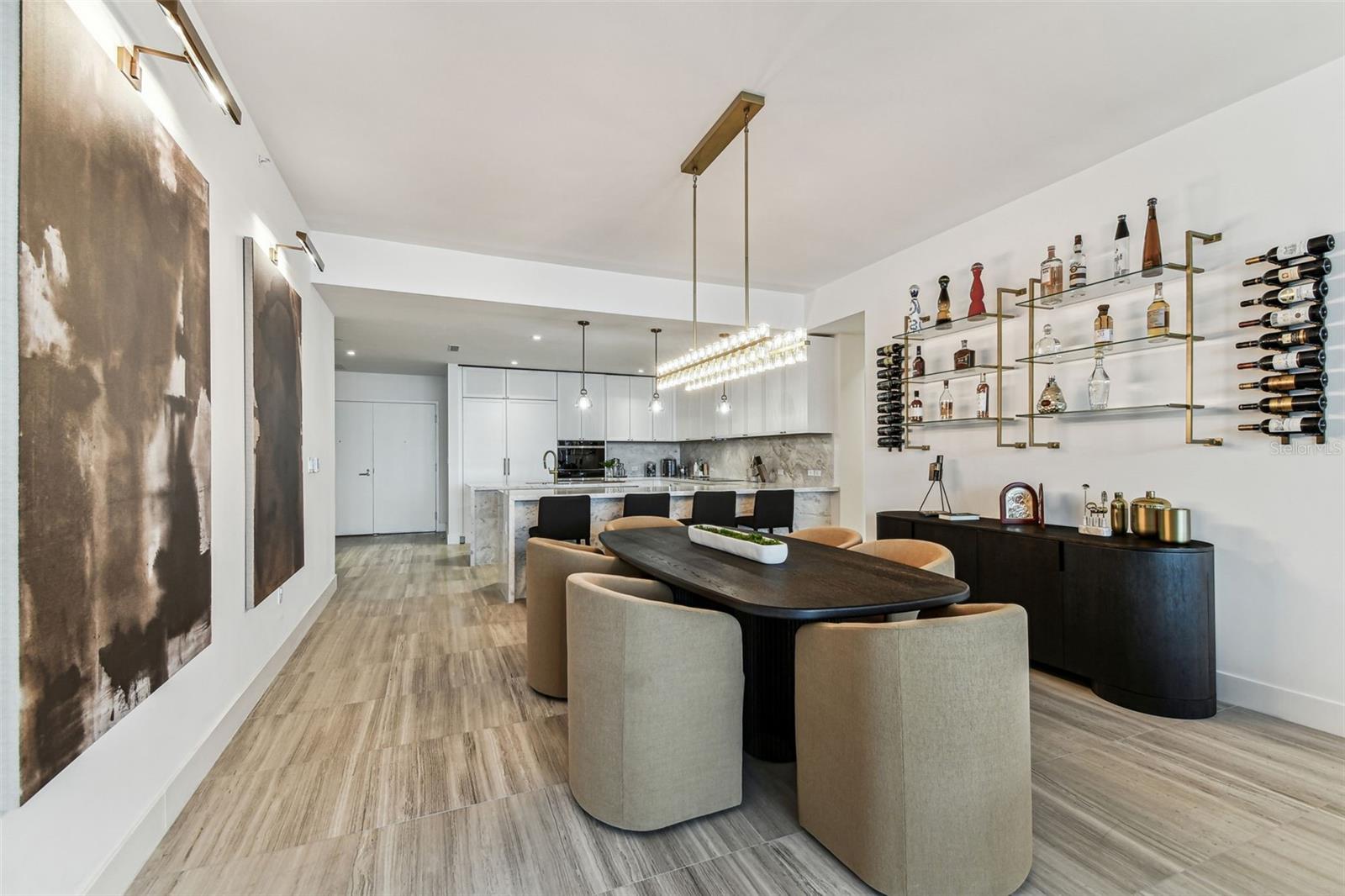 RITZ CARLTON RESIDENCES - Residential Lease