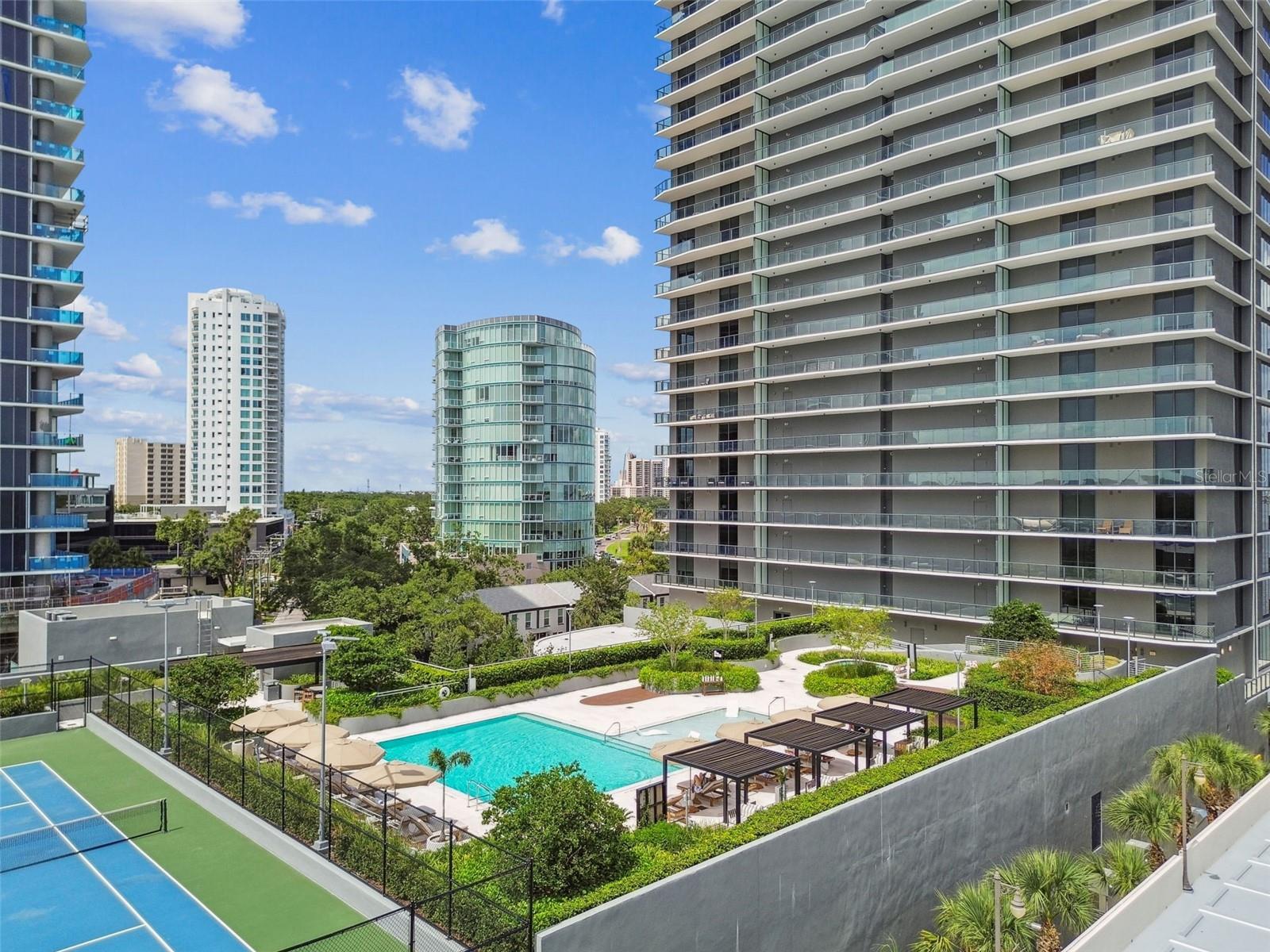 RITZ CARLTON RESIDENCES - Residential Lease