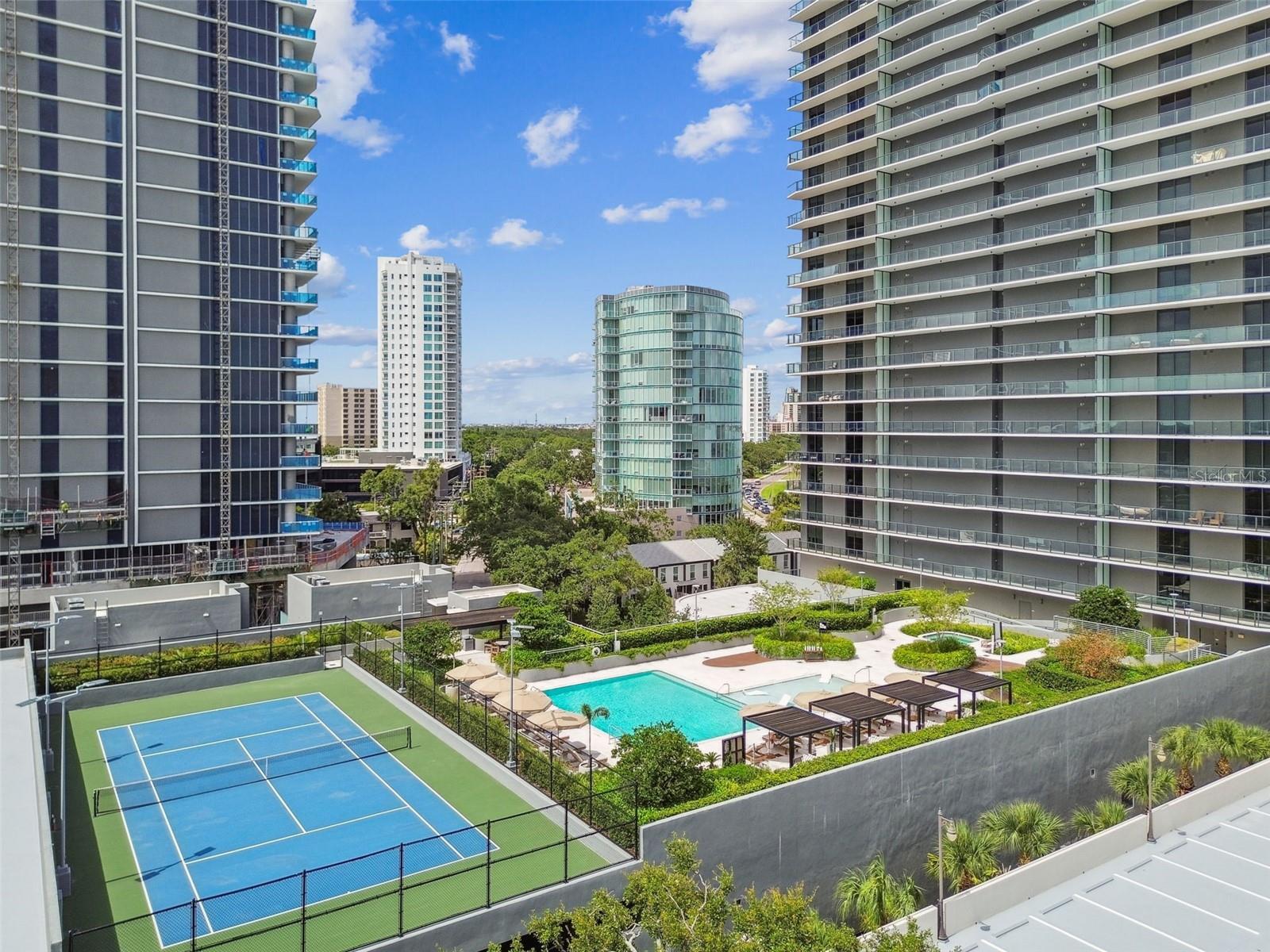 RITZ CARLTON RESIDENCES - Residential Lease