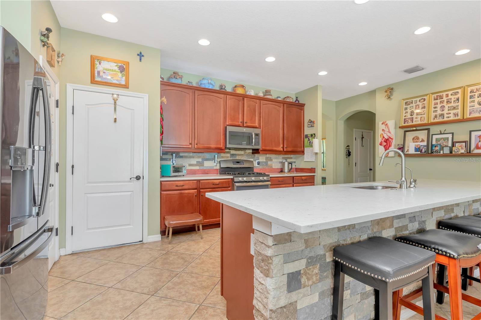 WALDEN POINTE - Residential