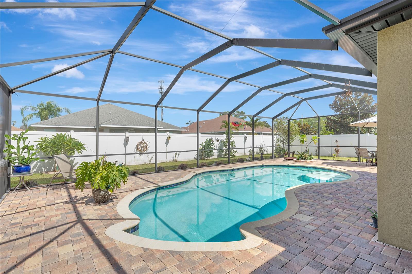 WALDEN POINTE - Residential