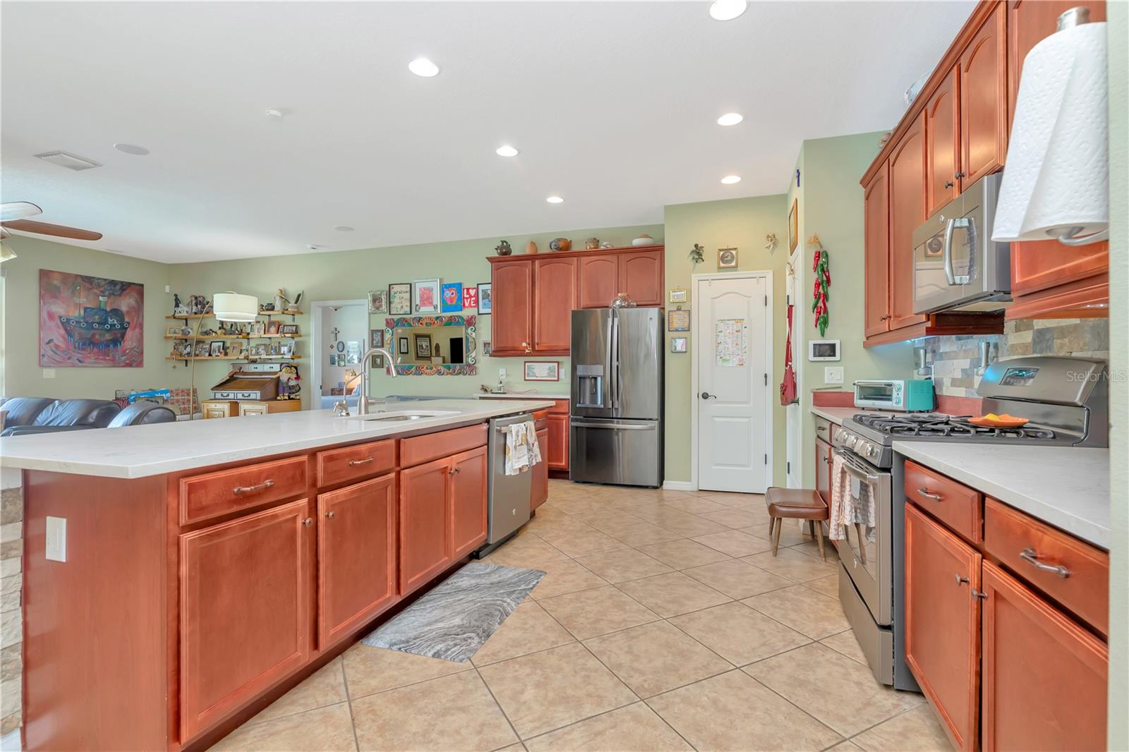 WALDEN POINTE - Residential