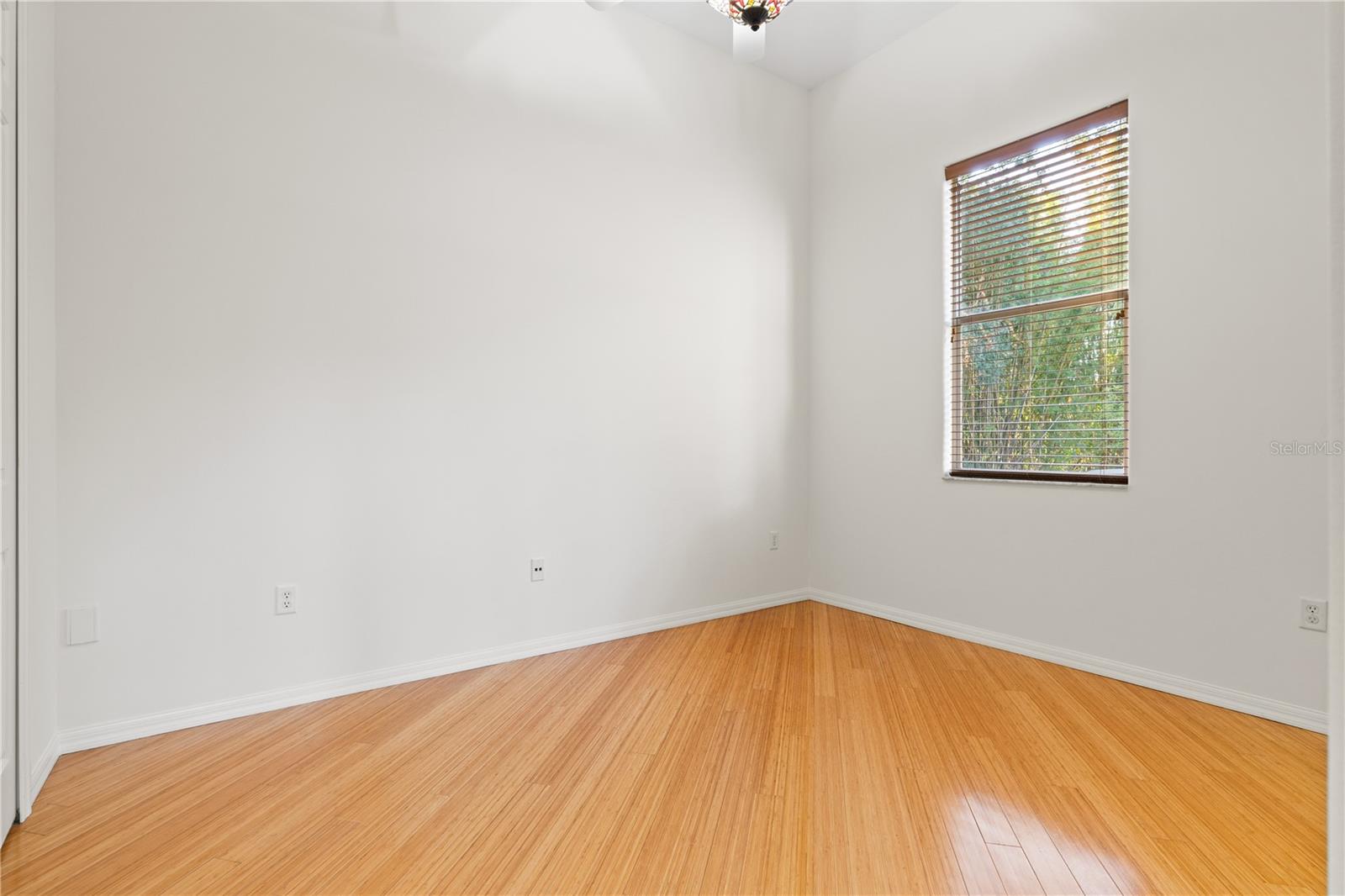 MILL CREEK PH VI - Residential