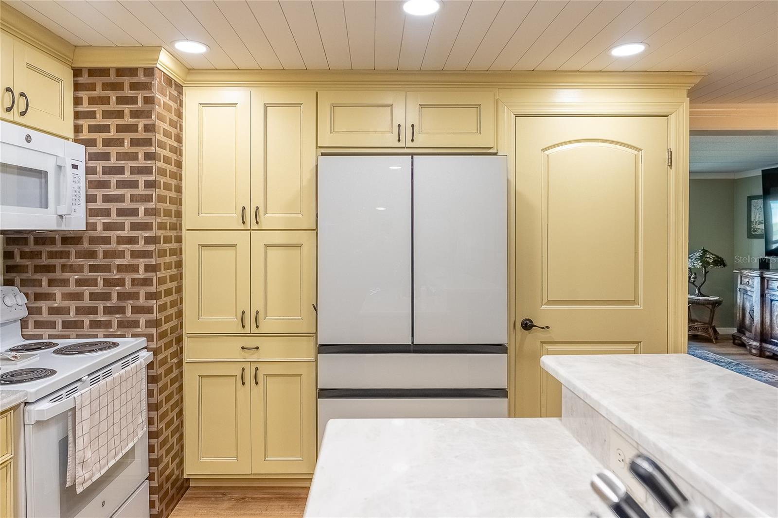 LAKE BETMAR ESTATES #7 - Residential