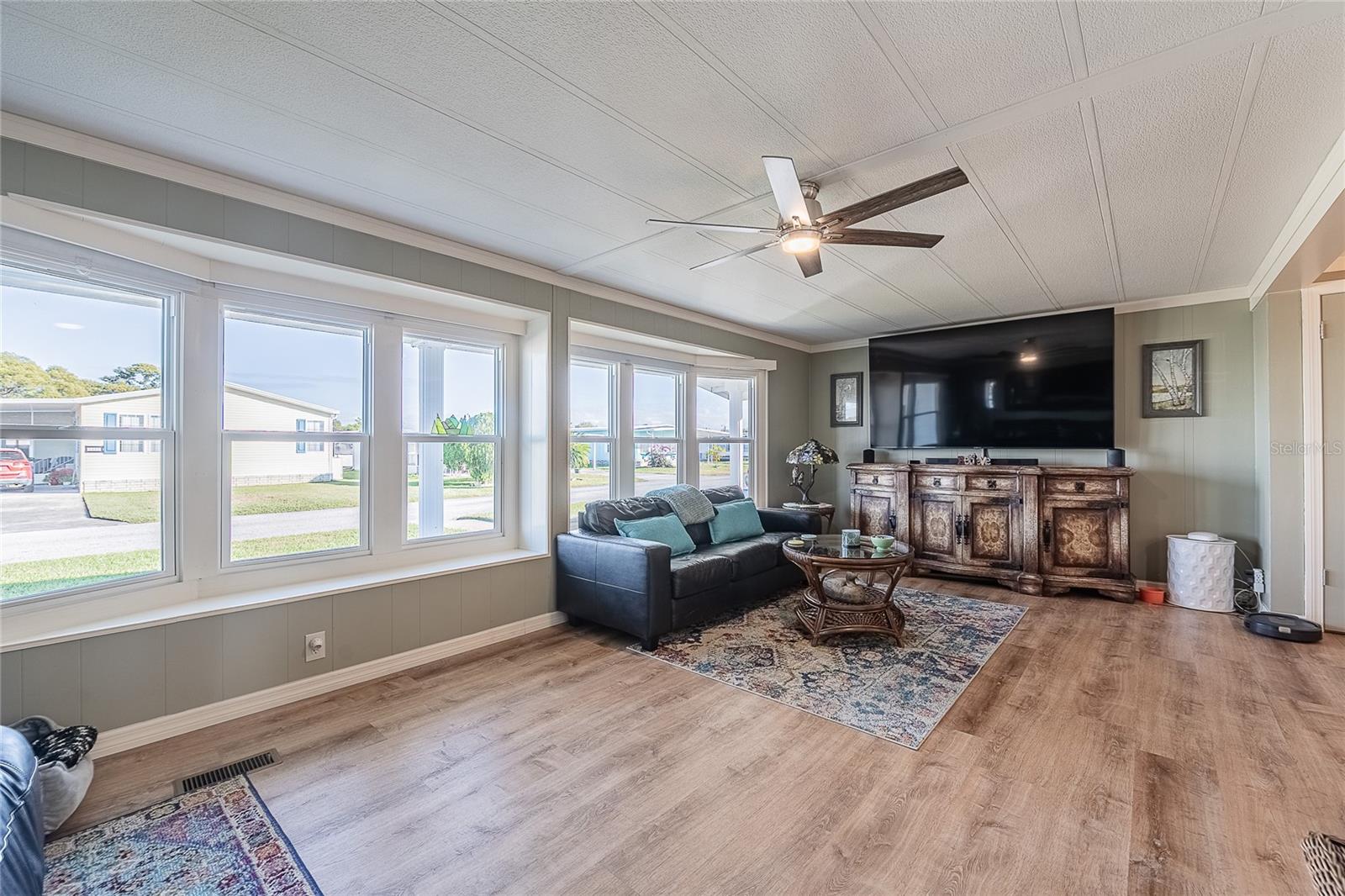 LAKE BETMAR ESTATES #7 - Residential