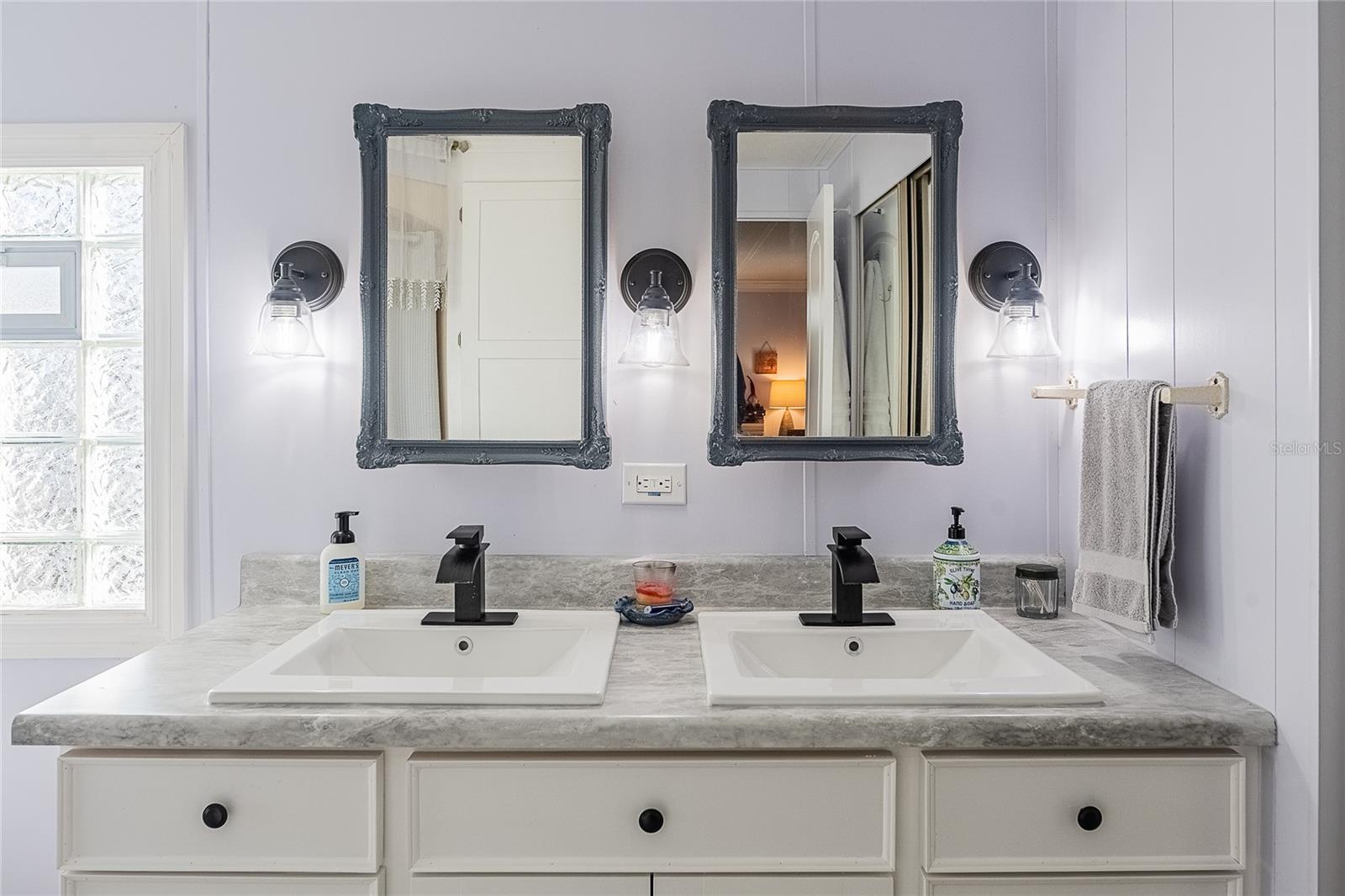 LAKE BETMAR ESTATES #7 - Residential