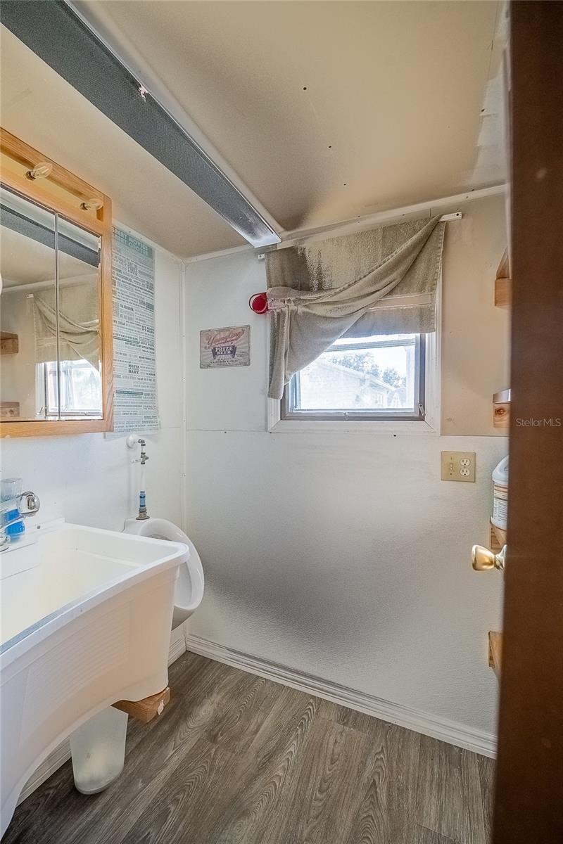 LAKE BETMAR ESTATES #7 - Residential