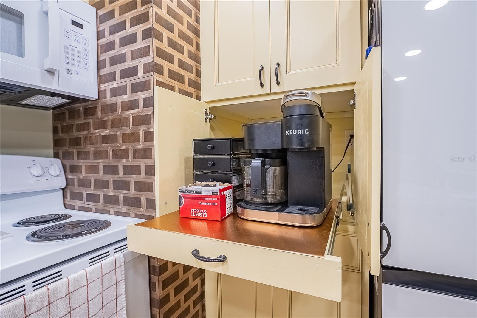 LAKE BETMAR ESTATES #7 - Residential