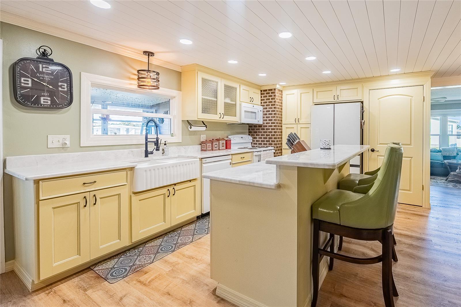 LAKE BETMAR ESTATES #7 - Residential