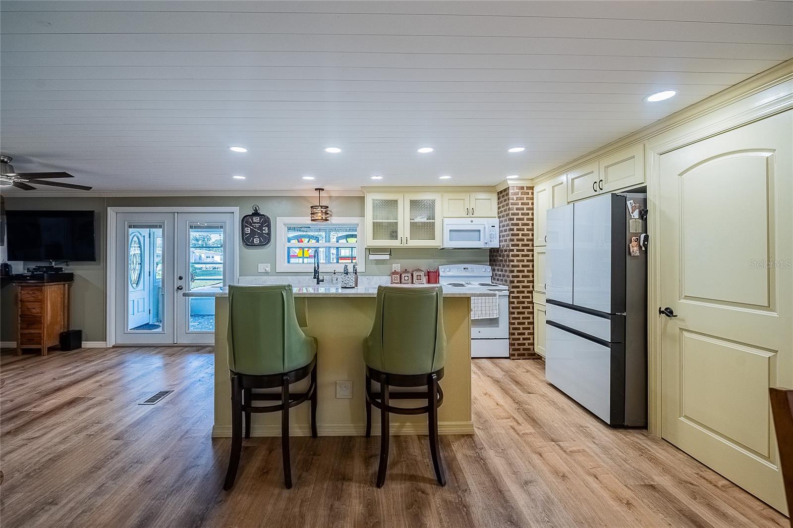 LAKE BETMAR ESTATES #7 - Residential