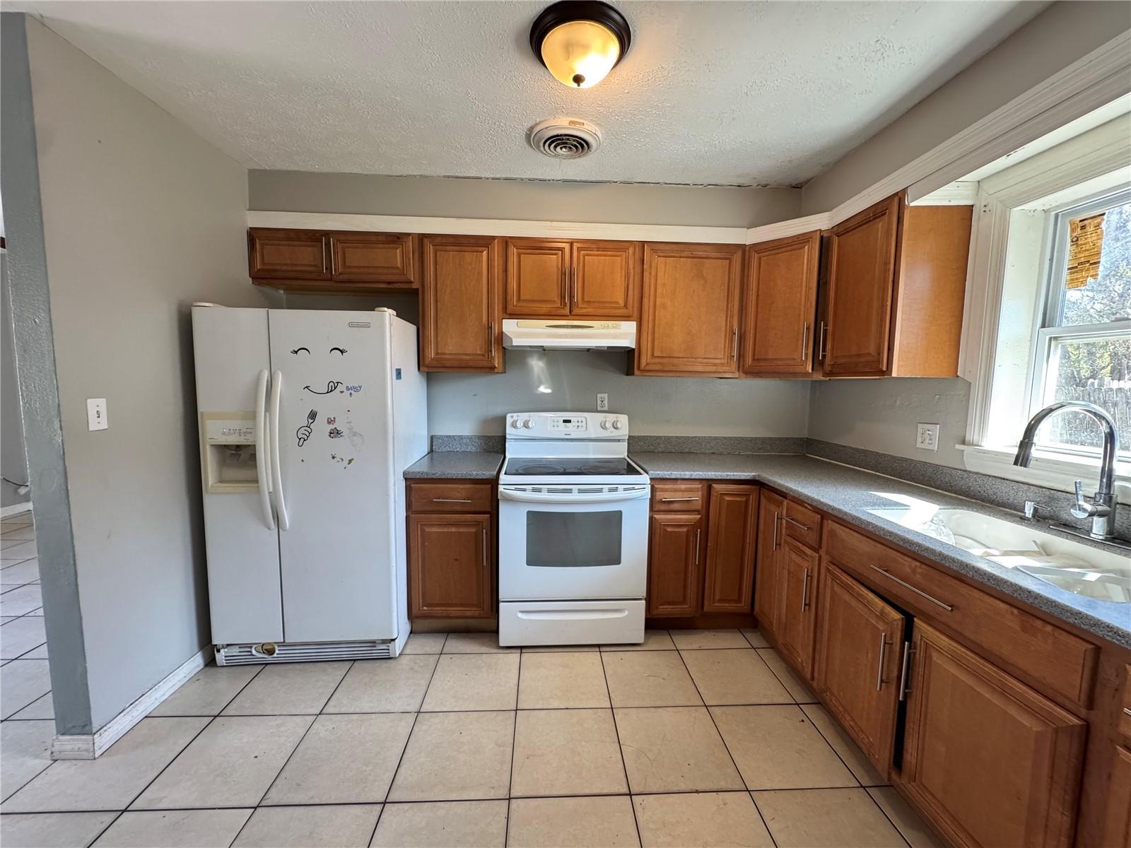 BELLE CHASE - Residential