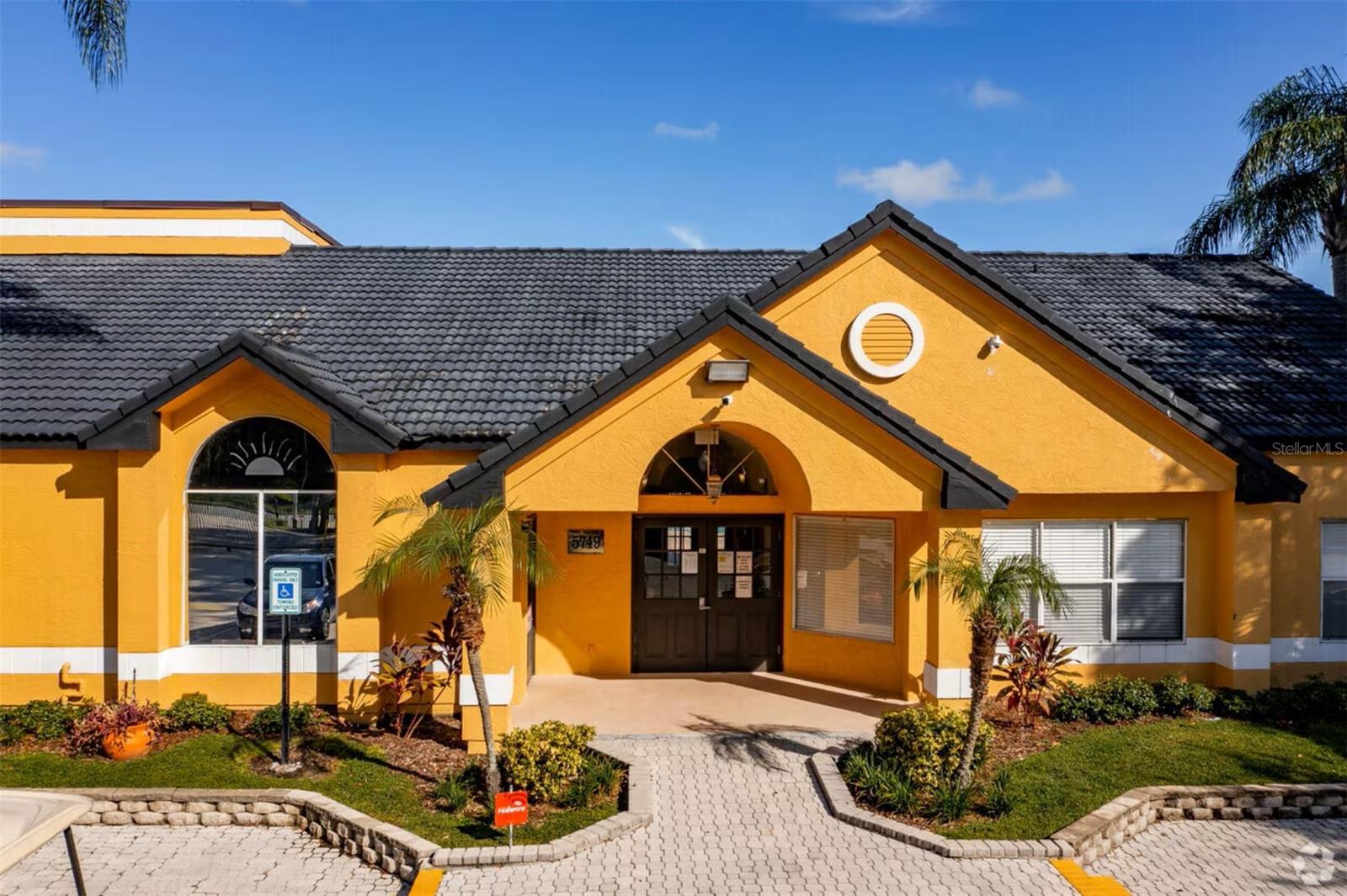 VENETIAN PLACE - Residential Lease