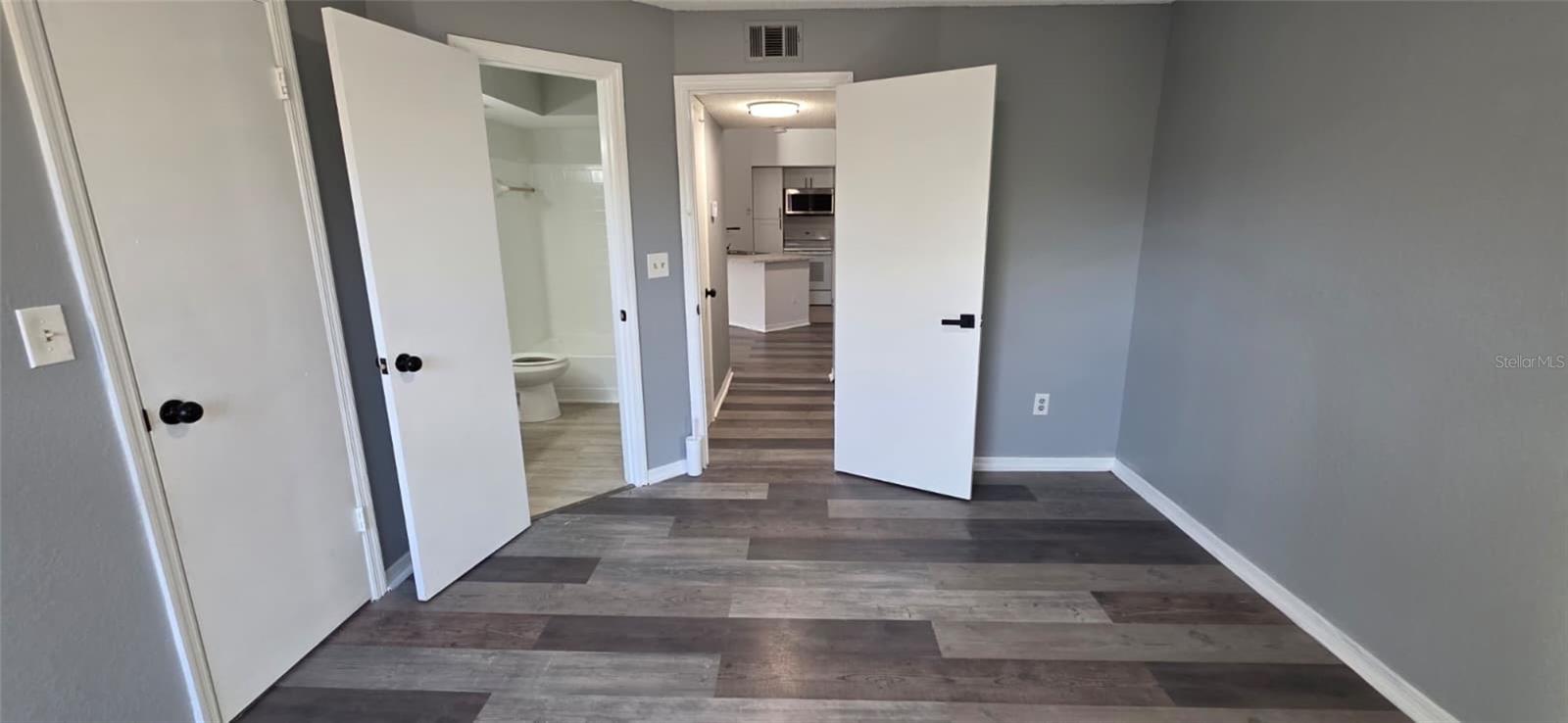 VENETIAN PLACE - Residential Lease