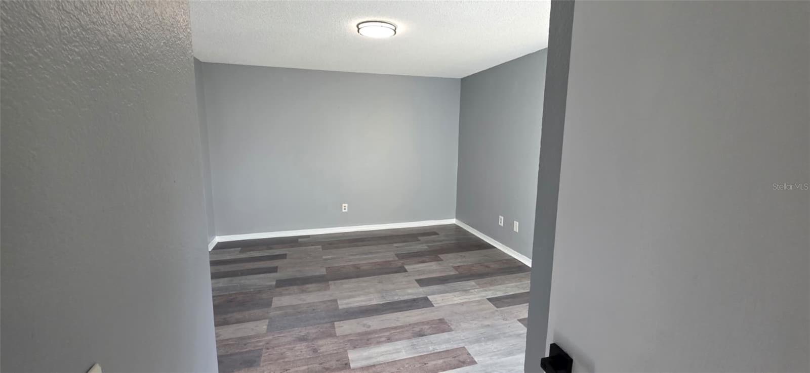 VENETIAN PLACE - Residential Lease