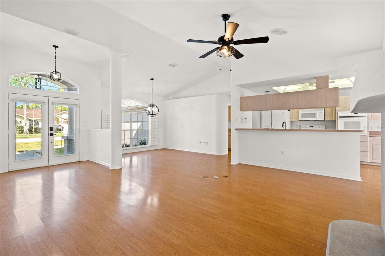 BARRINGTON WOODS PH 02 - Residential