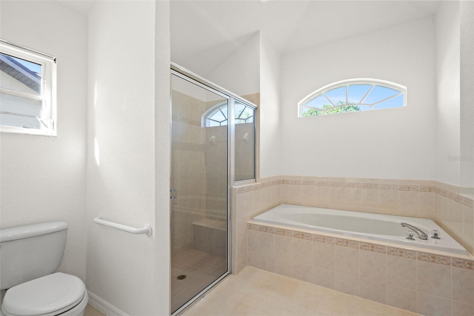 BARRINGTON WOODS PH 02 - Residential