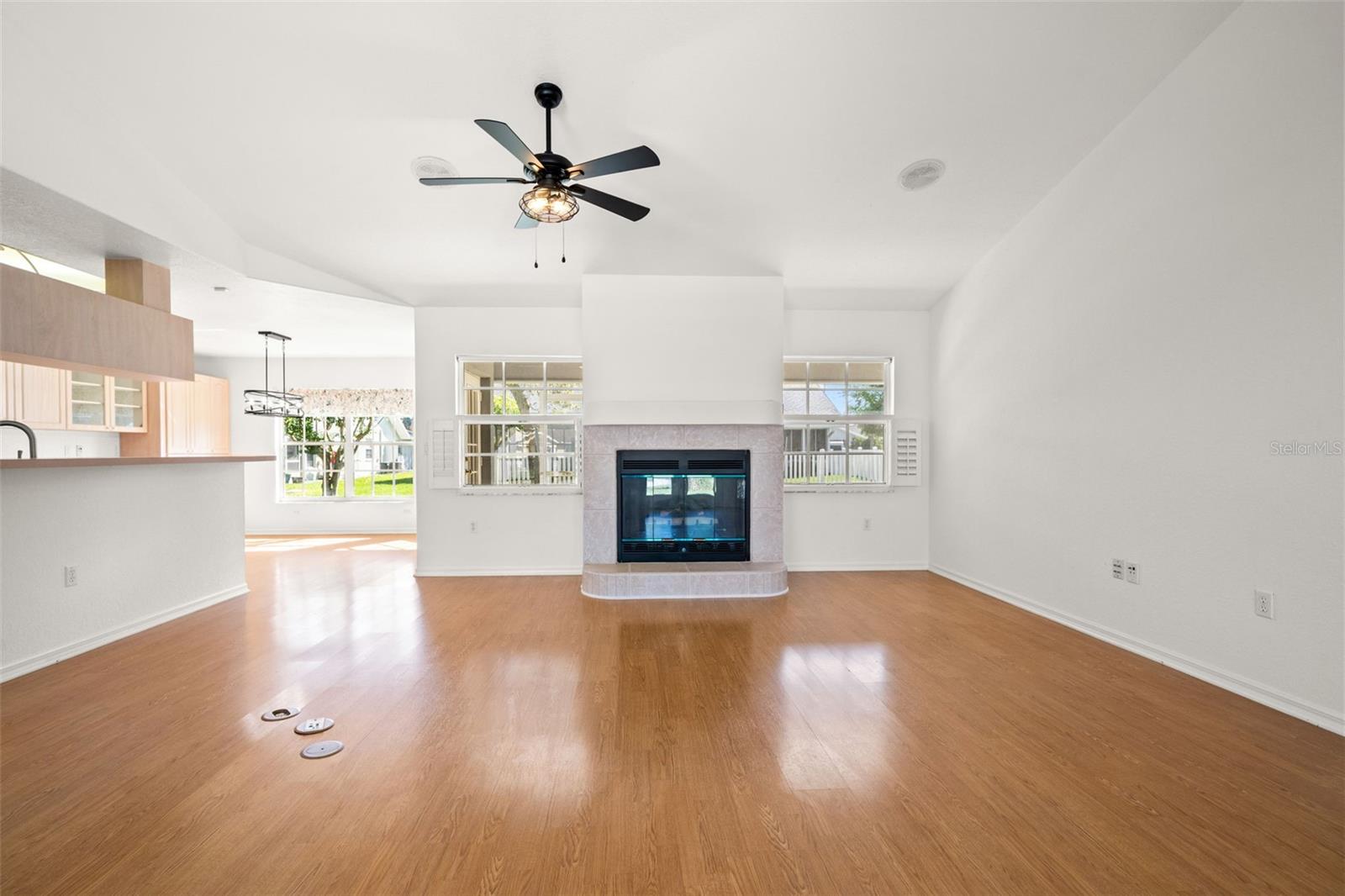 BARRINGTON WOODS PH 02 - Residential