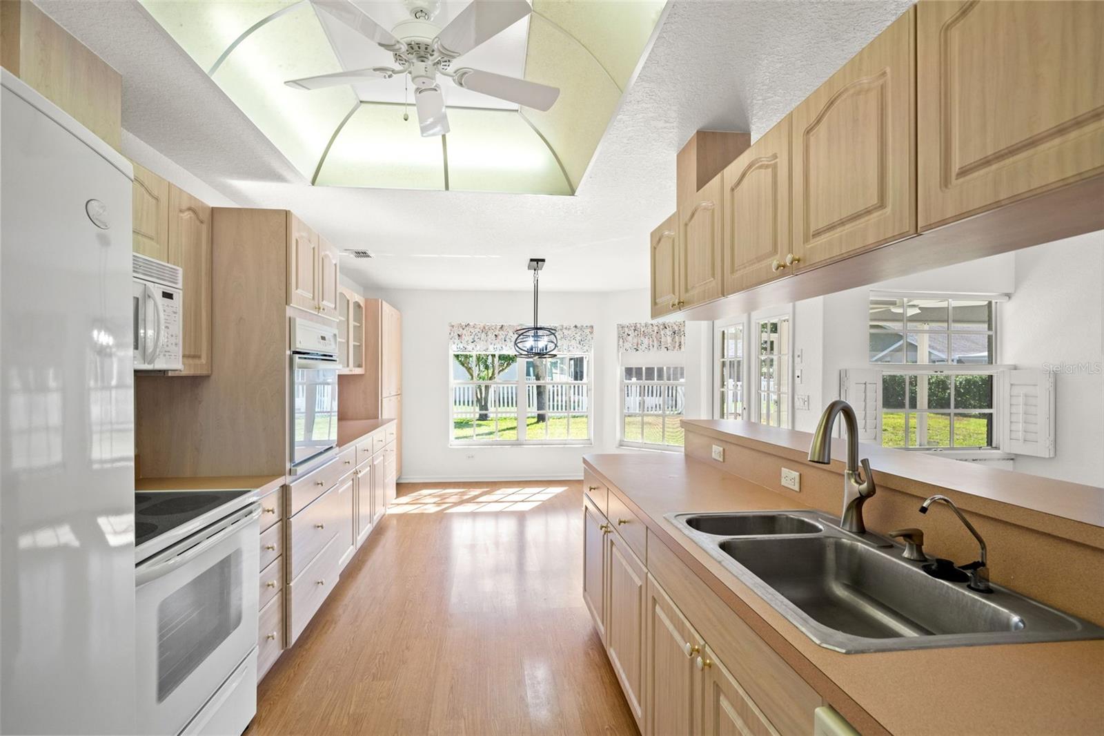 BARRINGTON WOODS PH 02 - Residential